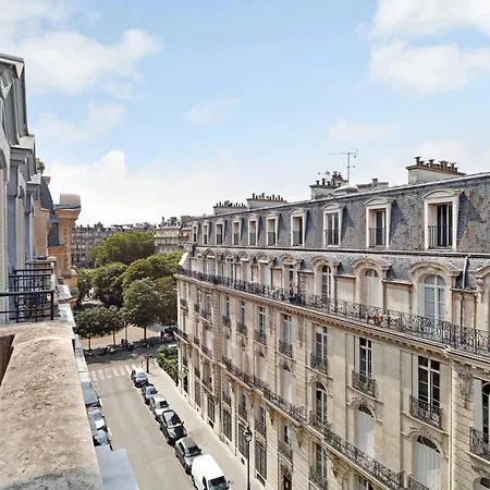 Pick A Flat's In Montaigne - Cour 1er *