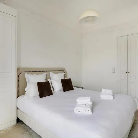 Pick A Flat's In Montaigne - Cour 1er