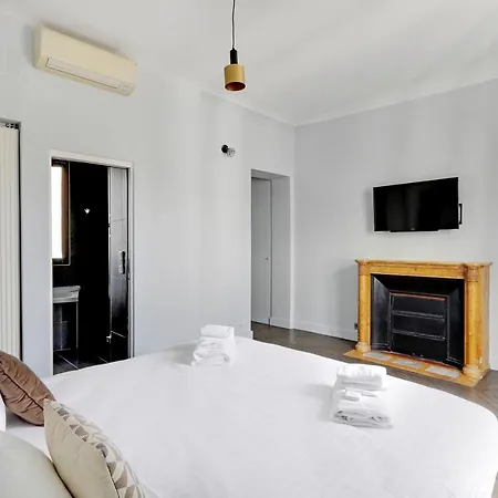 Apartment Pick A Flat's In Montaigne - Cour 1er