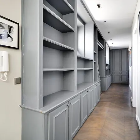 Apartment Pick A Flat's In Montaigne - Cour 1er *